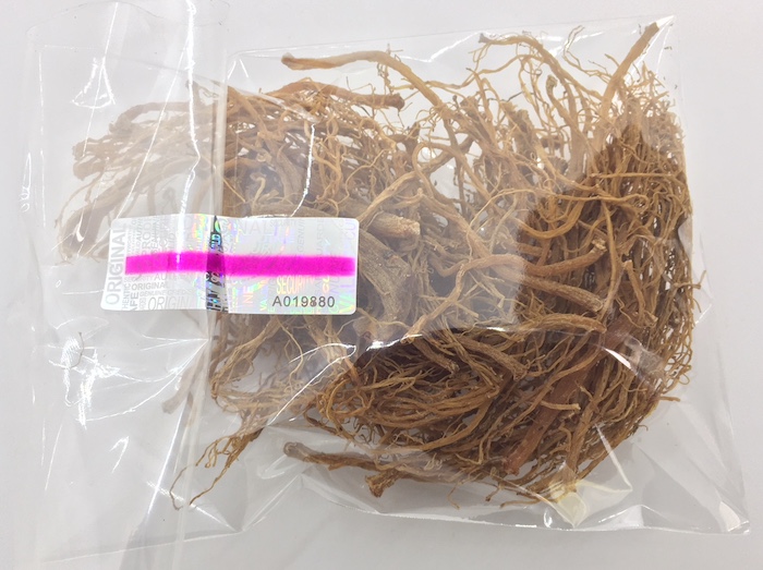 Sada skleniček a Panax ginseng kořínky, 15 000 mg